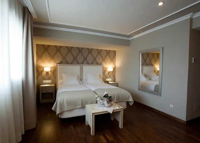 Hotell Os Olivos 3*
